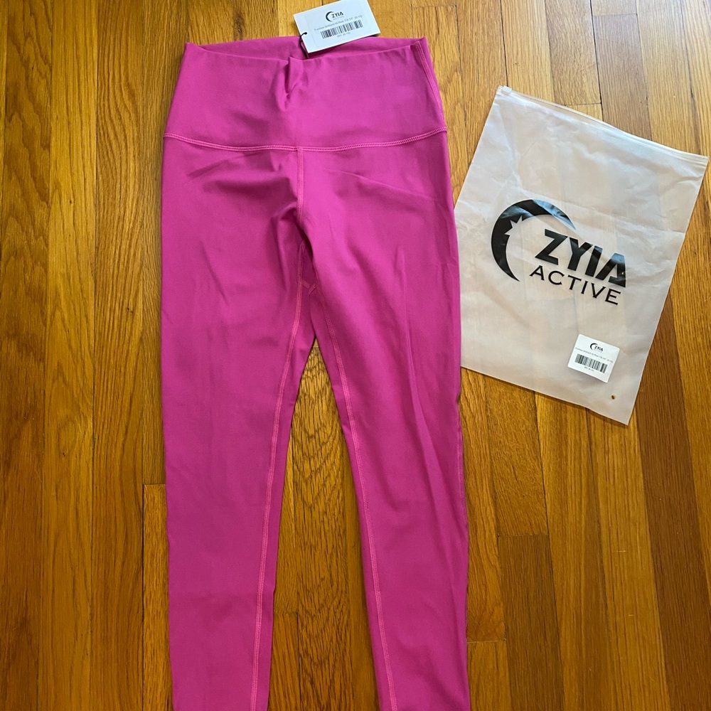Zyia Brilliant High Rise 7/8th size 8-10